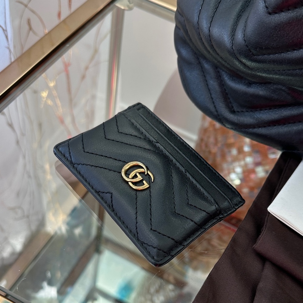 Authentic Gucci Black Leather Bucket Bag with card holder - Picture 14 of 16